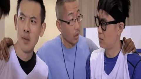 德意大战惊魂逆转3-3：90秒再现三球高潮，巨星失误成丢分转折点